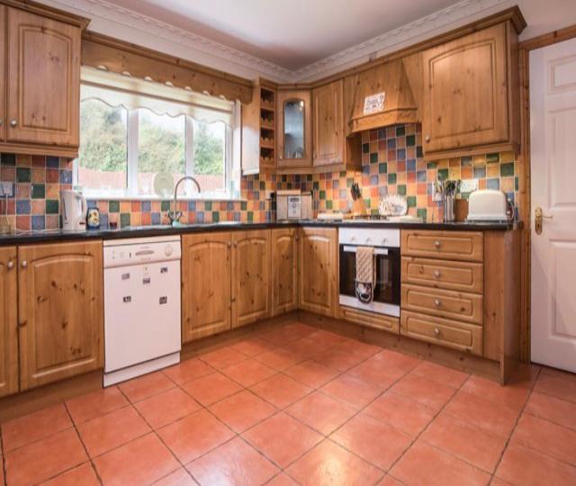 Superior 4 Bed House In Moville Donegal . Villa Esterno foto